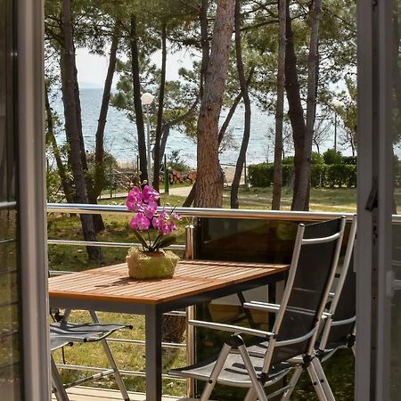 Denis Apartment Vir Εξωτερικό φωτογραφία
