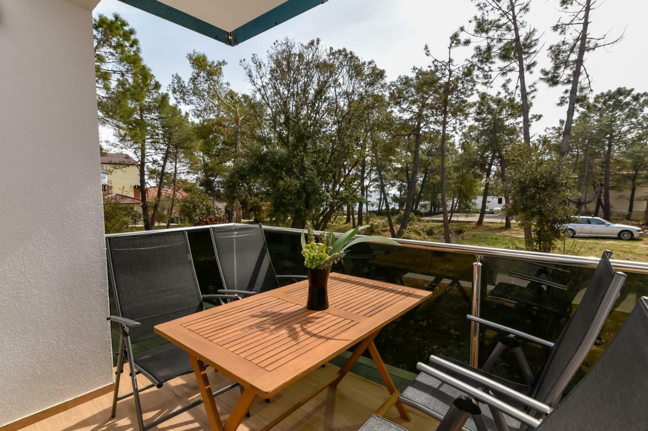 Denis Apartment Vir Εξωτερικό φωτογραφία