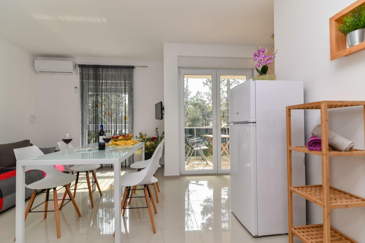 Denis Apartment Vir Εξωτερικό φωτογραφία