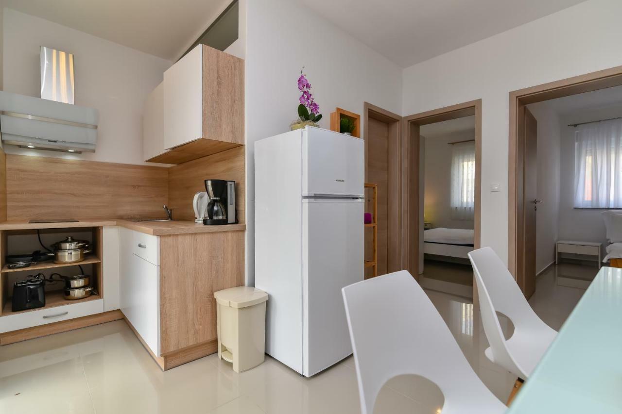 Denis Apartment Vir Εξωτερικό φωτογραφία