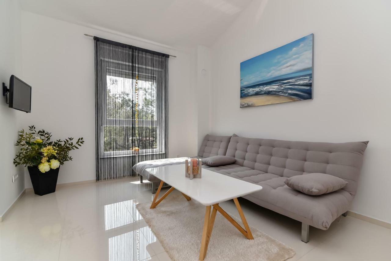 Denis Apartment Vir Εξωτερικό φωτογραφία