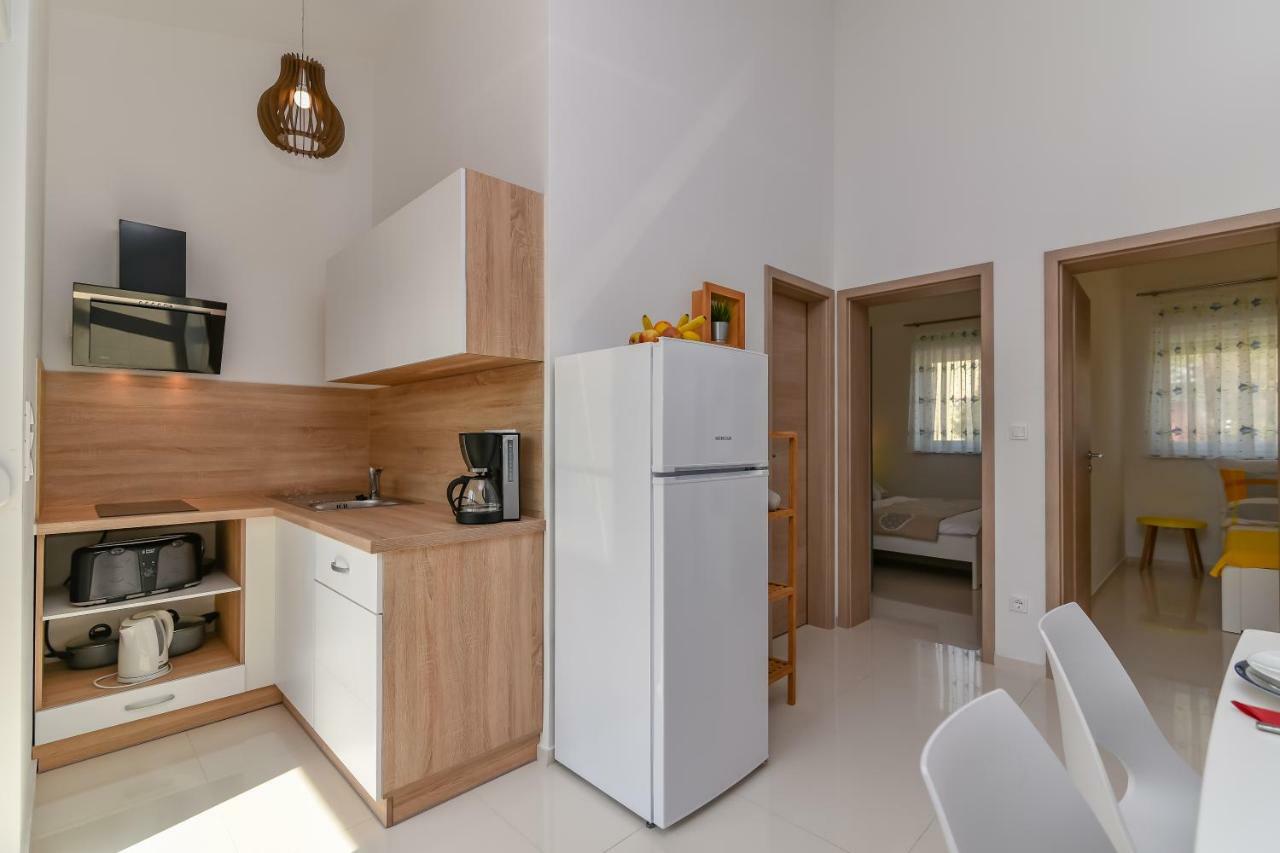 Denis Apartment Vir Εξωτερικό φωτογραφία