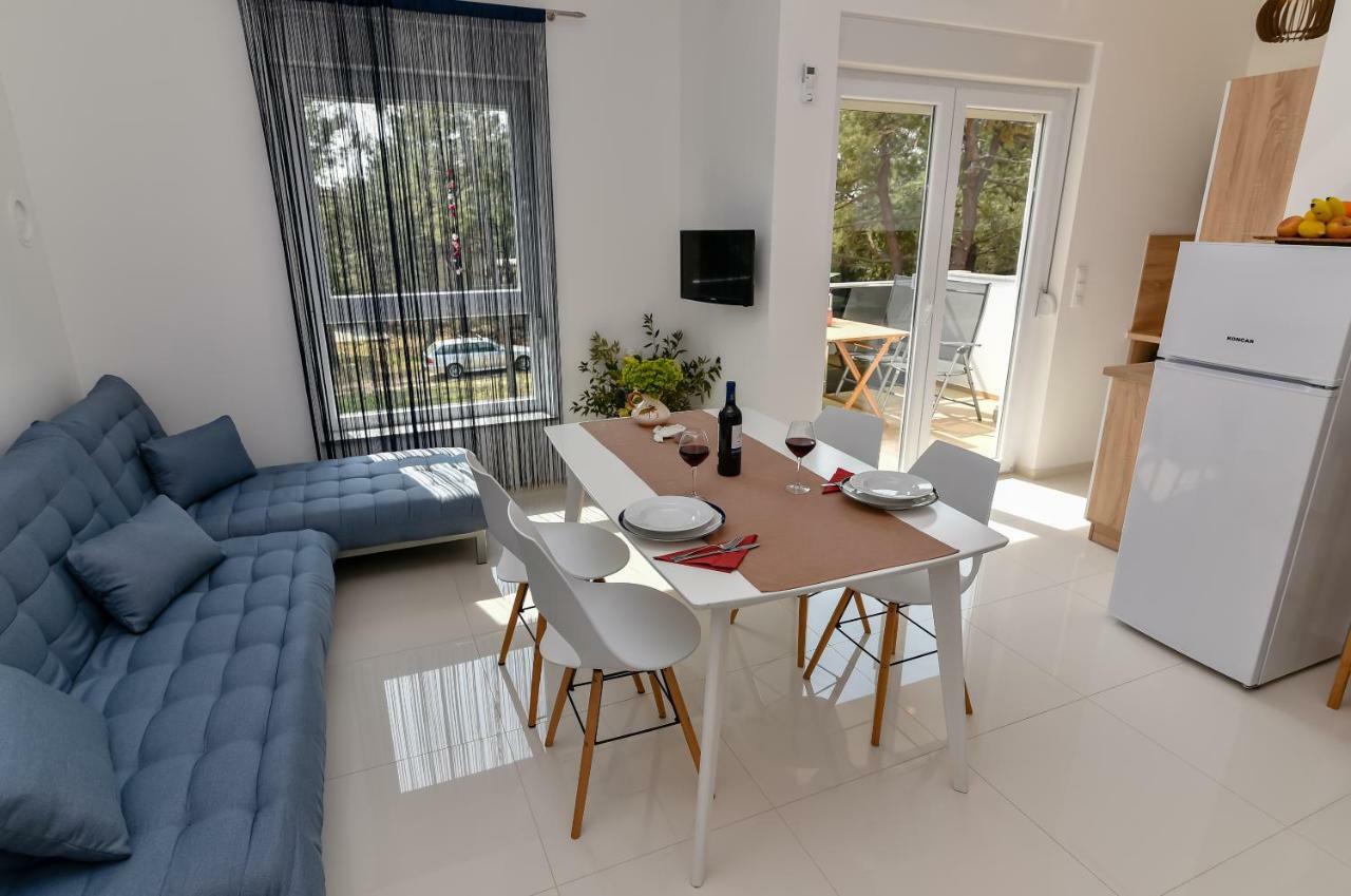 Denis Apartment Vir Εξωτερικό φωτογραφία