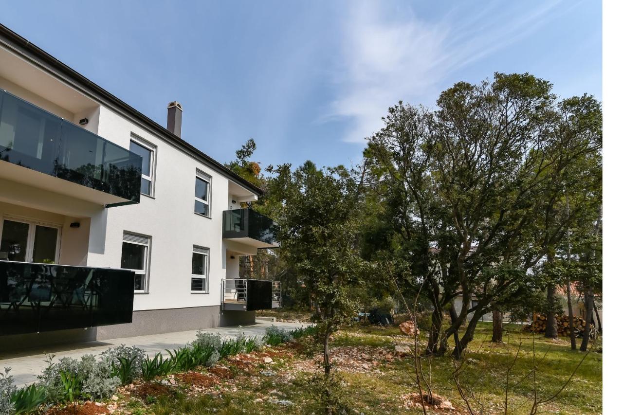 Denis Apartment Vir Εξωτερικό φωτογραφία